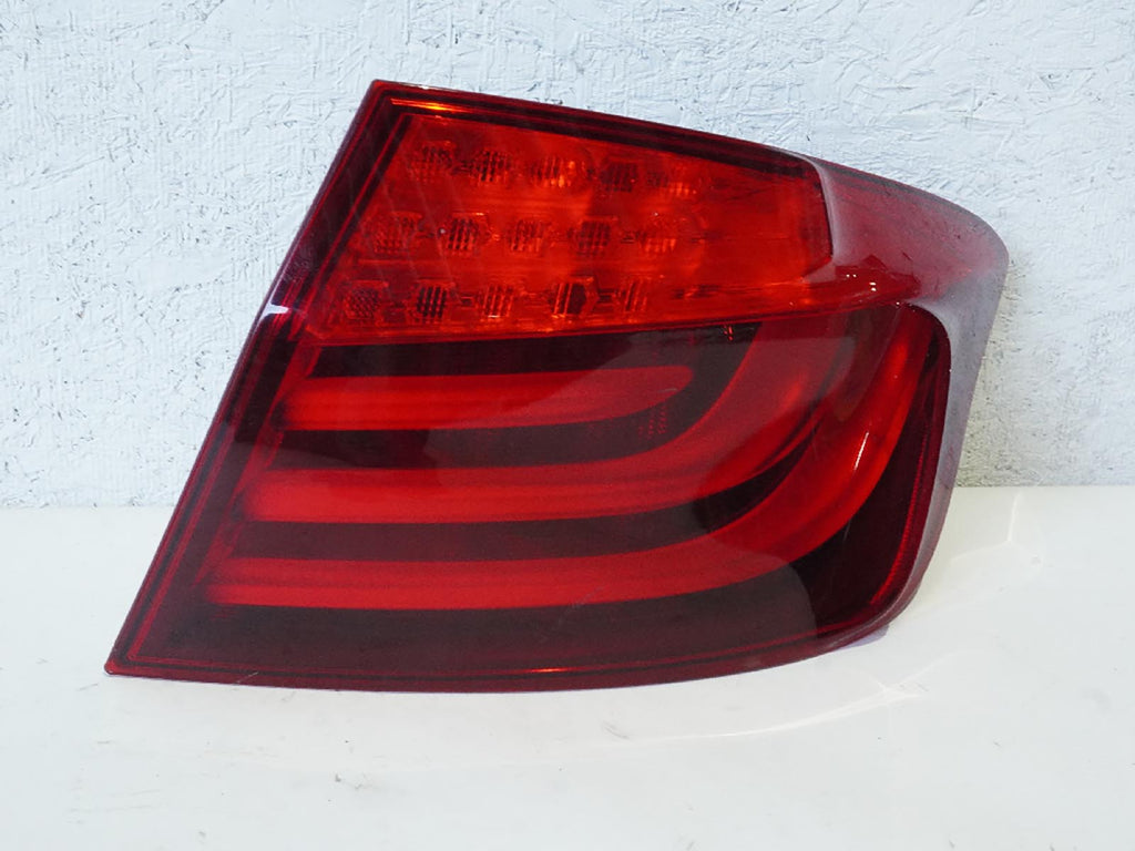  2011 - 2013 BMW 5 SERIES F10 TAILLIGHT BRAKE STOP TAIL LAMP REAR RIGHT RH OEM, buy