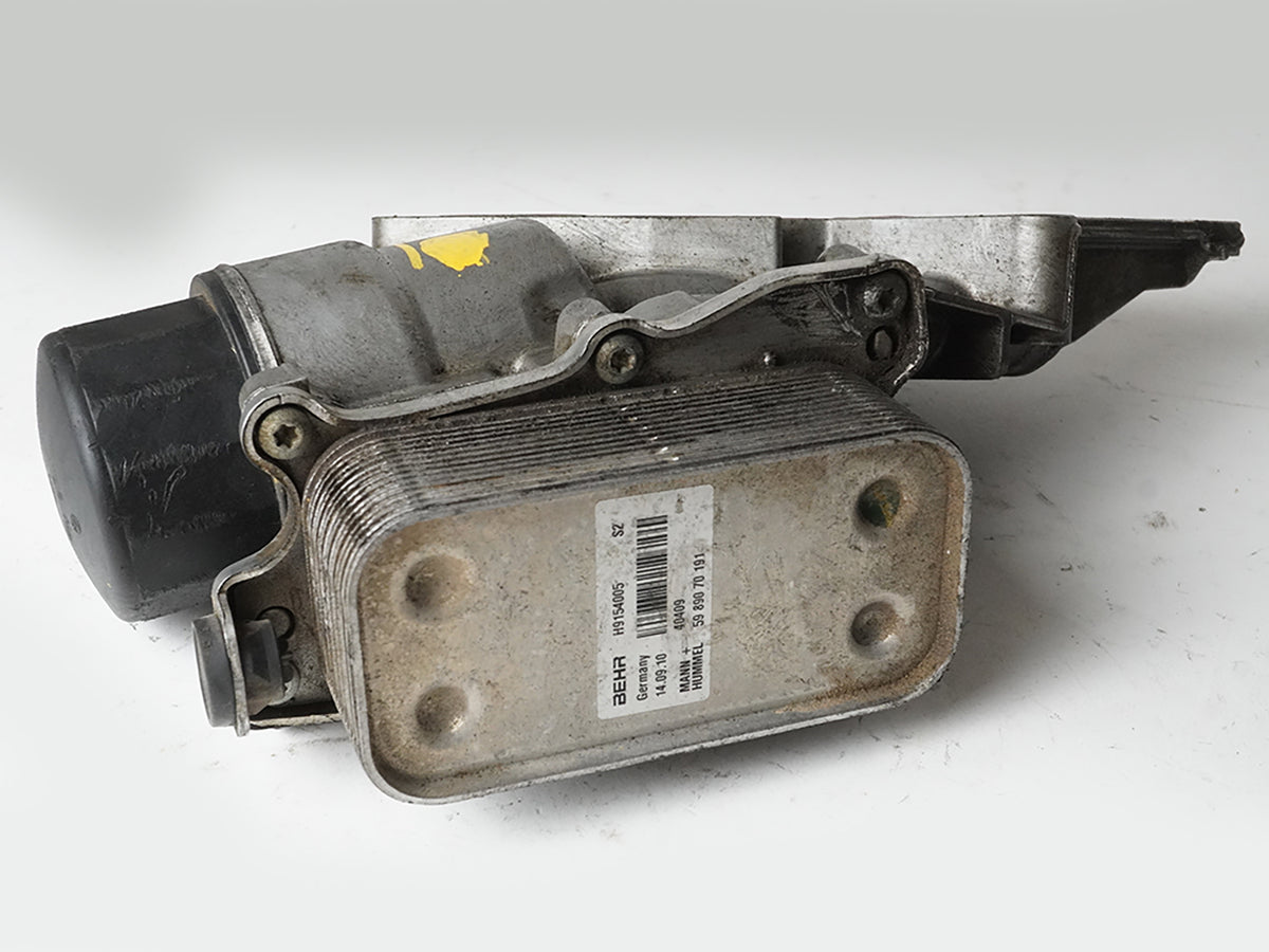 2010 - 2013 Mercedes Benz E Class C207 Engine Oil Filter Housing 2721800510 OEM