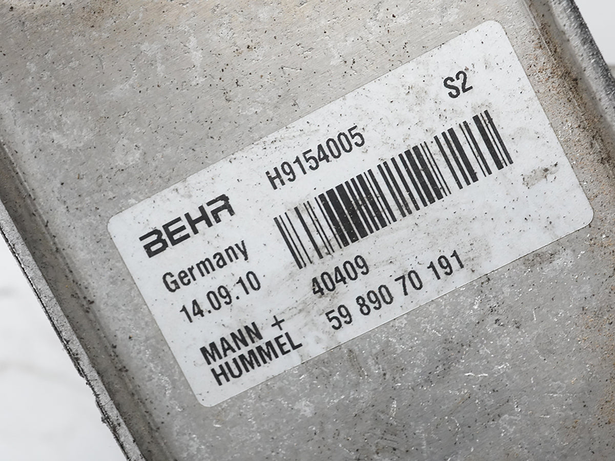 2010 - 2013 Mercedes Benz E Class C207 Engine Oil Filter Housing 2721800510 OEM