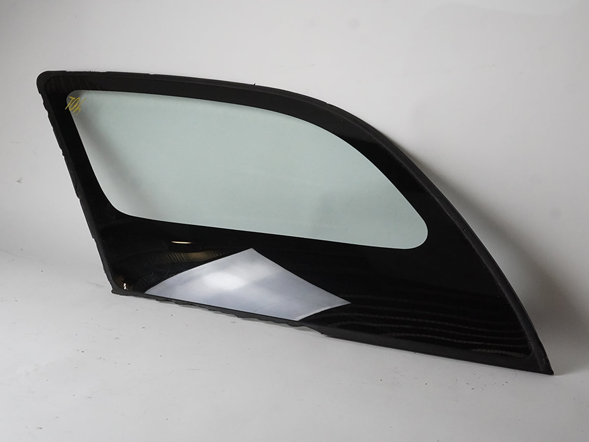 2005 - 2006 Saab 9-2 Wagon Quarter Glass Window Rear Passenger 32007907 OEM