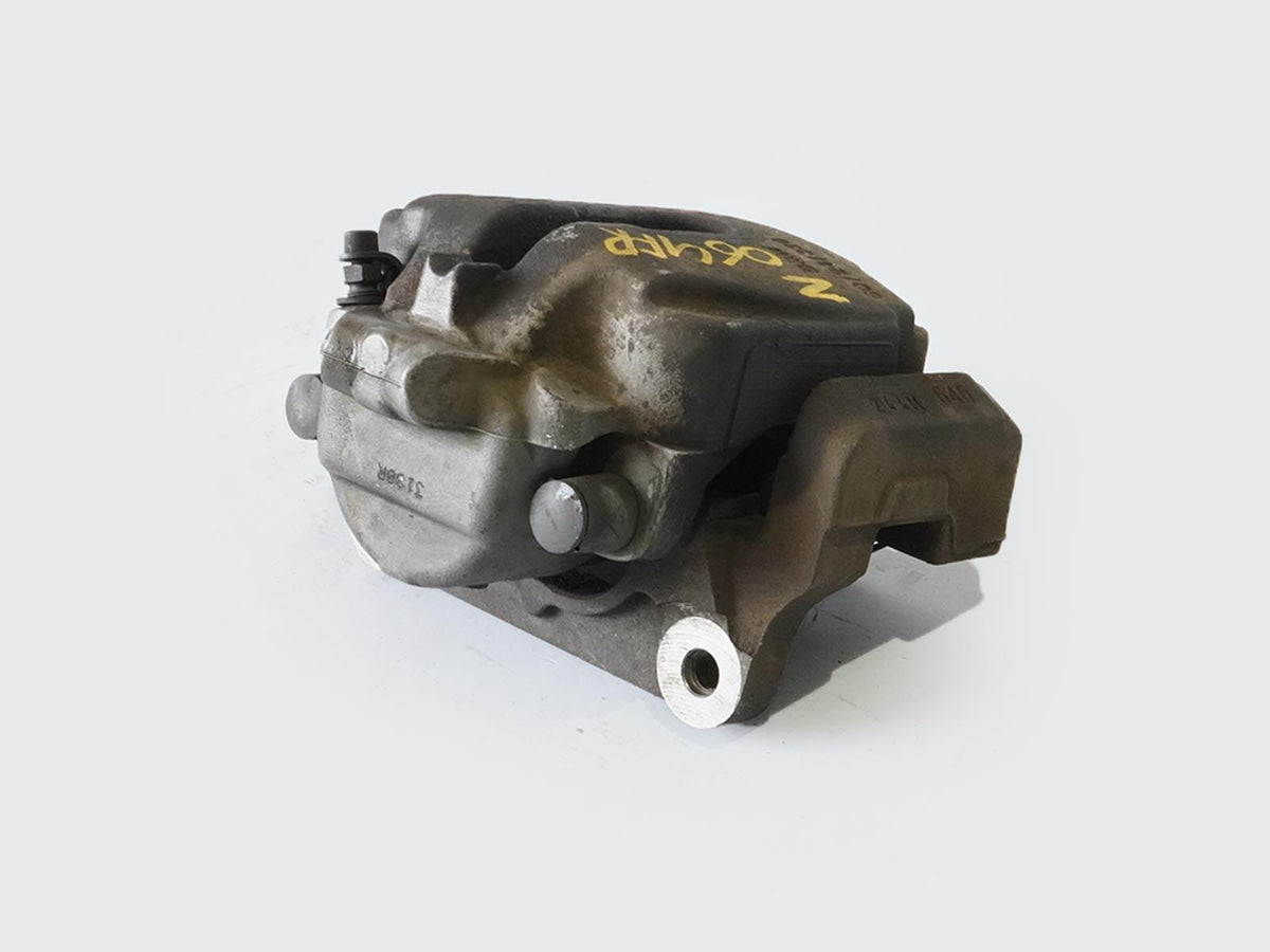 2011 - 2016 Bmw 5 Series F10 528I Rwd Brake Caliper Stop W Pads Front Right OEM