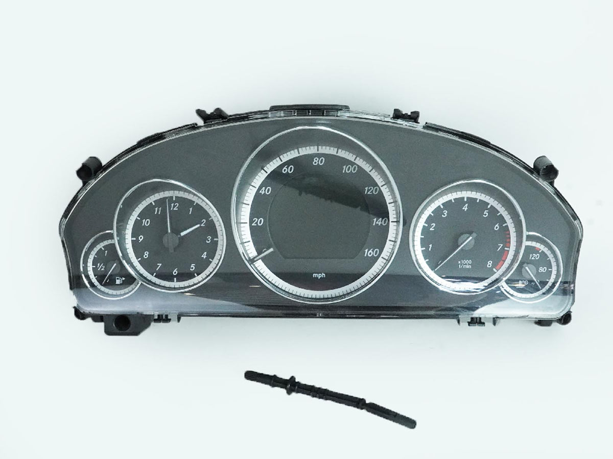 2011 Mercedes E550 C207 3.5L At 6Cyl Speedometer Instrument Cluster 141K MPH