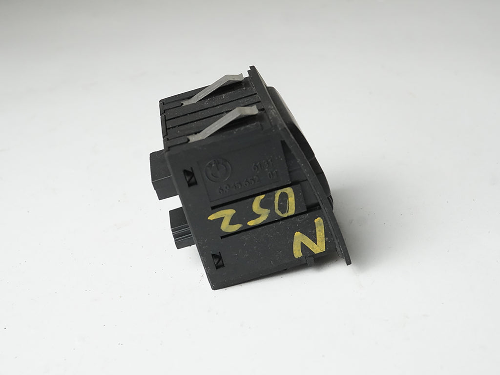  2007 - 2010 BMW 3 SERIES E90 E91 E92 E93 HAZARD DTC LOCK CENTRAL SWITCH 6945652, used
