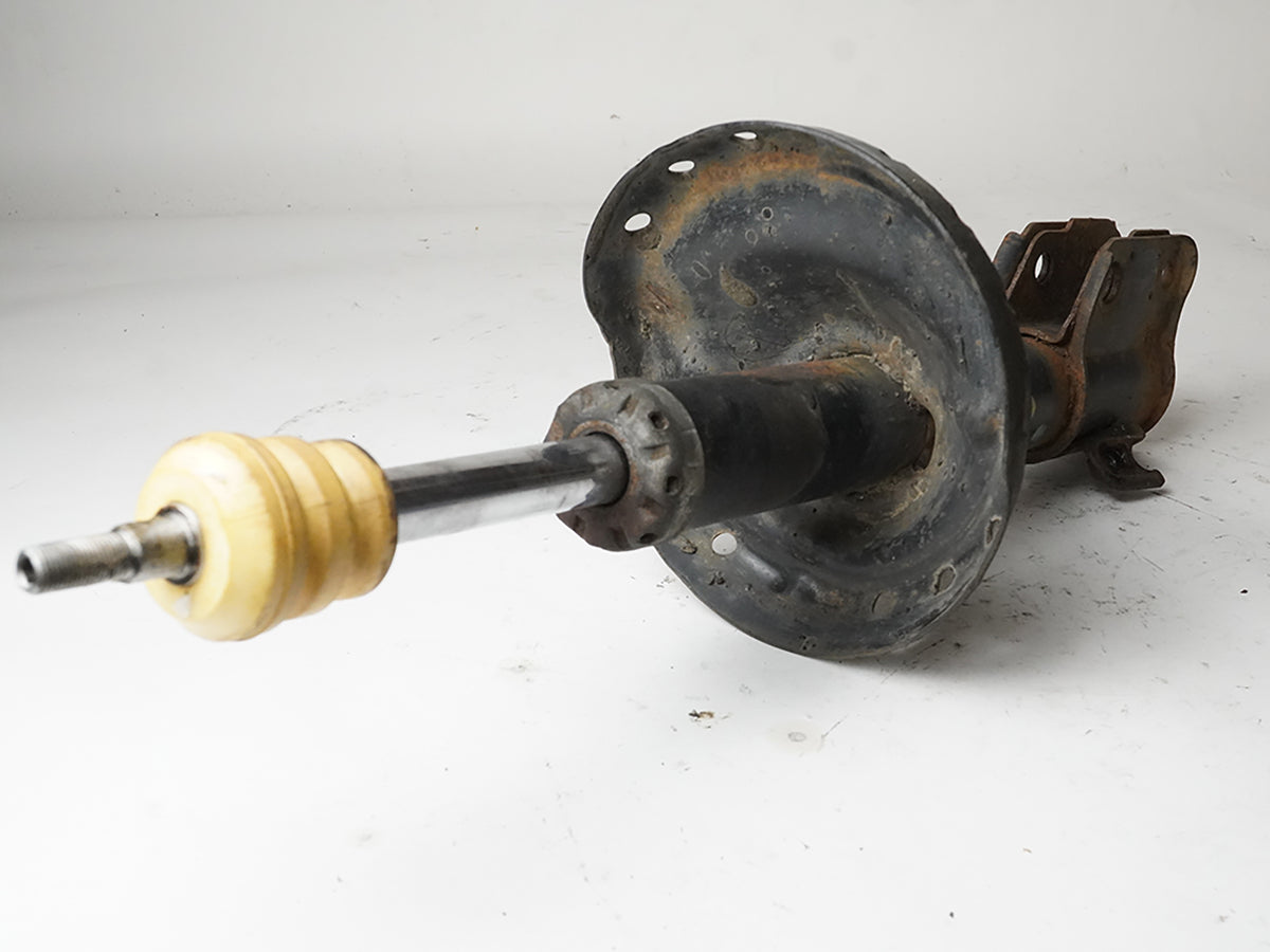 2006 - 2008 Subaru Forester Strut Shock Absorber Assembly Front Right OEM