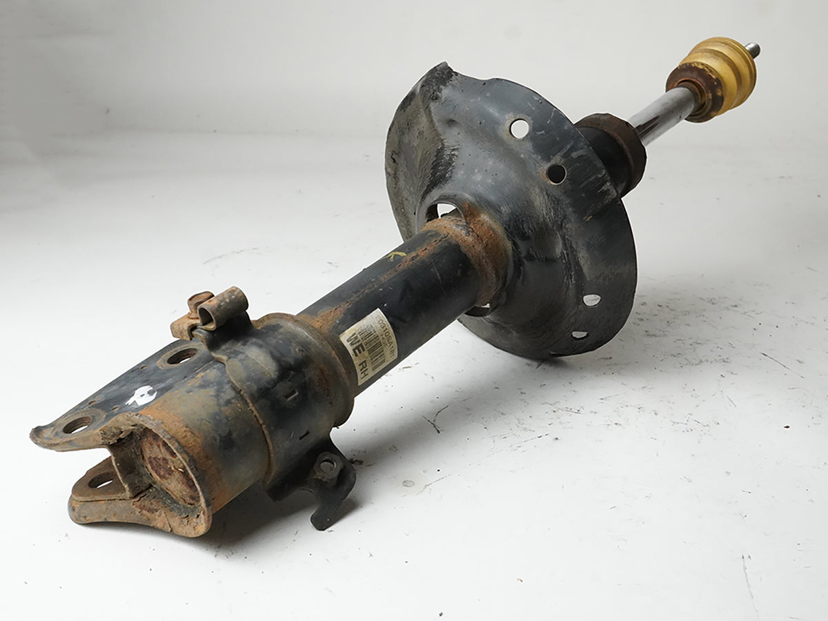 2006 - 2008 Subaru Forester Strut Shock Absorber Assembly Front Right OEM