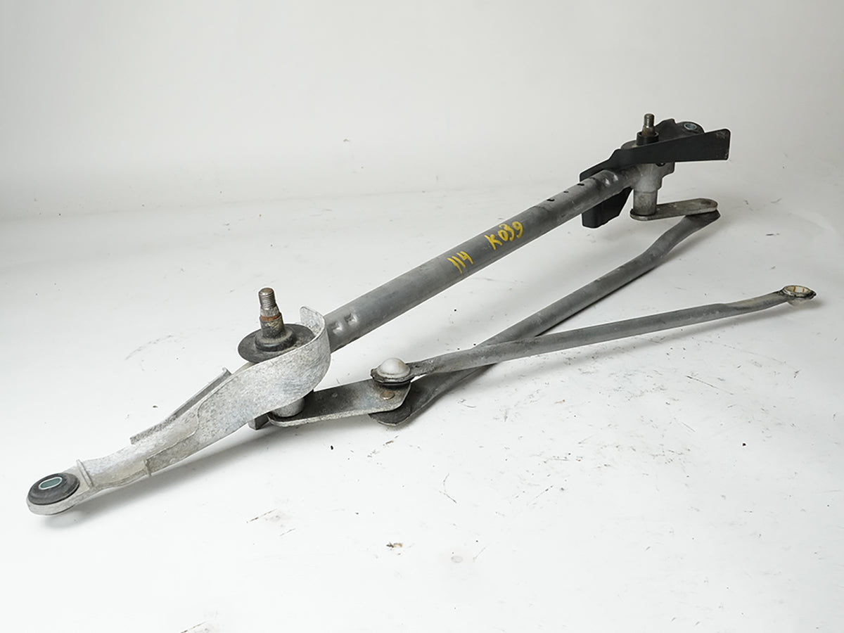 2010 - 2014 Subaru Legacy Outback Windshield Linkage Wiper Wo Motor Front OEM