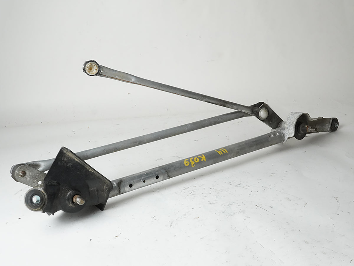 2010 - 2014 Subaru Legacy Outback Windshield Linkage Wiper Wo Motor Front OEM