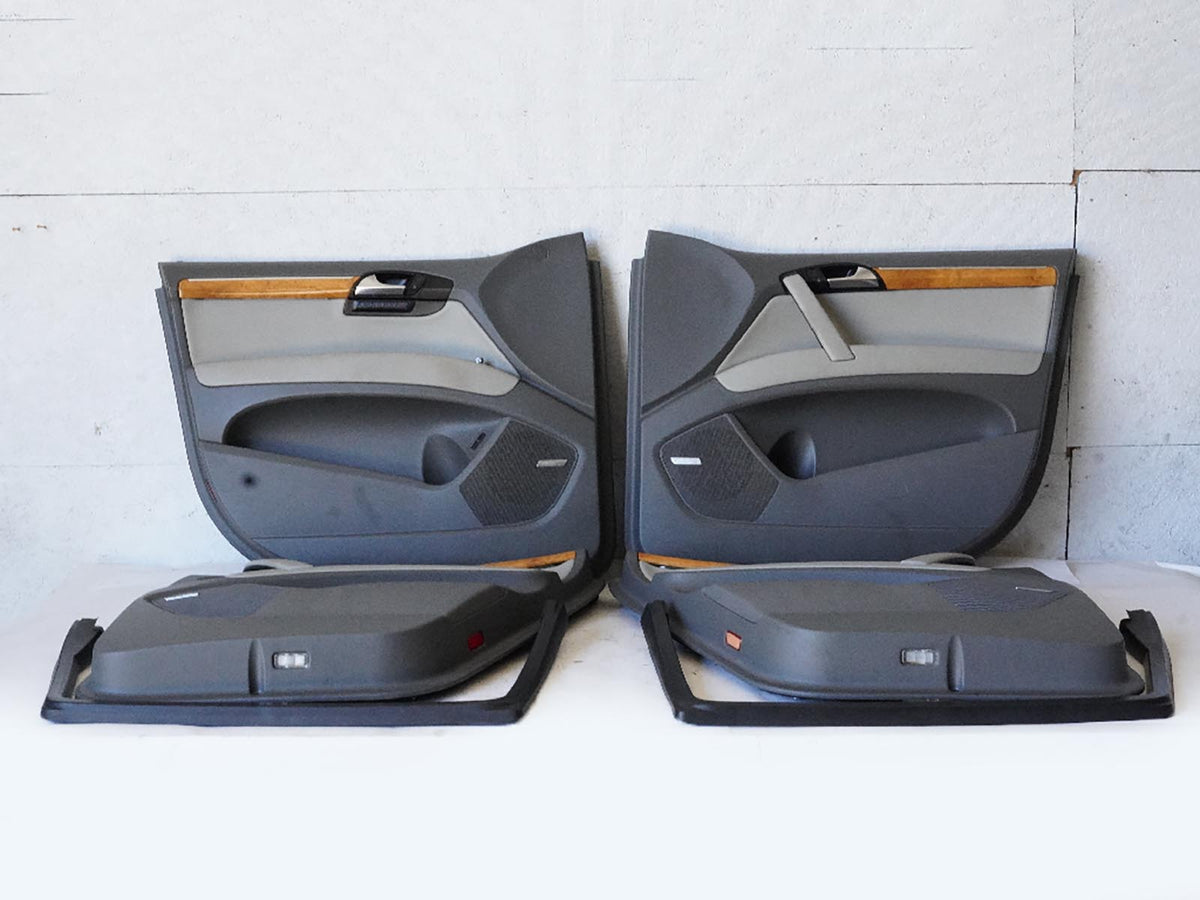 2010 - 2011 Audi Q7 4L Door Panel Cover Interior Handle Window Switch Front Rear