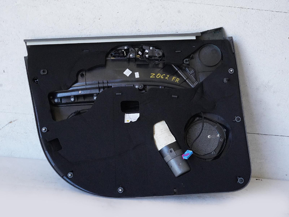 2010 - 2011 Audi Q7 4L Door Panel Cover Interior Handle Window Switch Front Rear