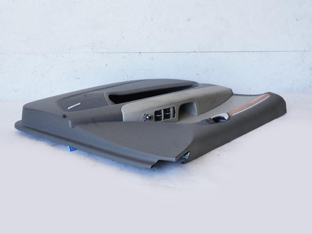 2010 - 2011 Audi Q7 4L Door Panel Cover Interior Handle Window Switch Front Rear
