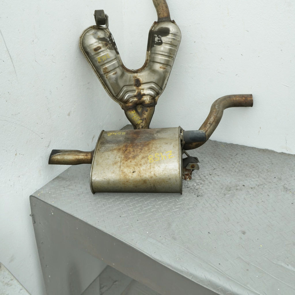 01-03 BMW 525IT Wagon Exhaust Muffler Silencer Pipe Rear 18101440361 OEM, price