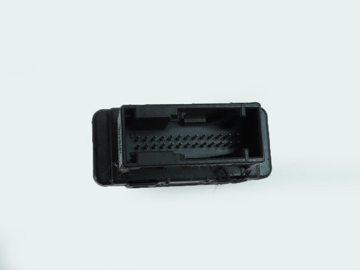 2017 - 2020 Bmw 5 Series G30 Bus Interface 7X Control Module 6807395 Unit OEM
