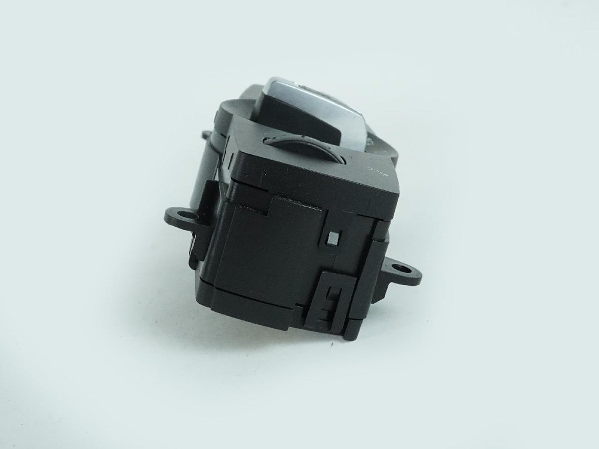 2014 - 2016 Bmw 5 Series F10 Fog Headlight Auto Dimmer Switch Control Pin 3 OEM