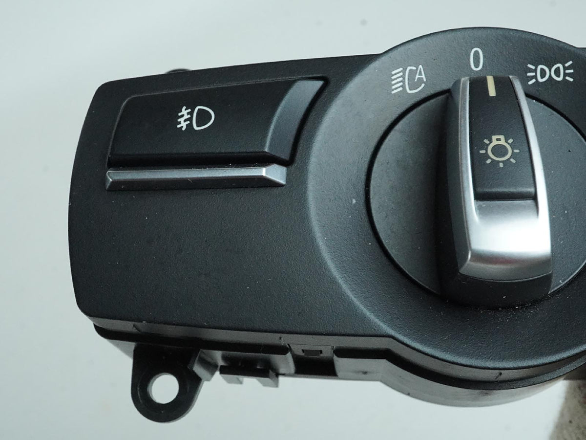2014 - 2016 Bmw 5 Series F10 Fog Headlight Auto Dimmer Switch Control Pin 3 OEM