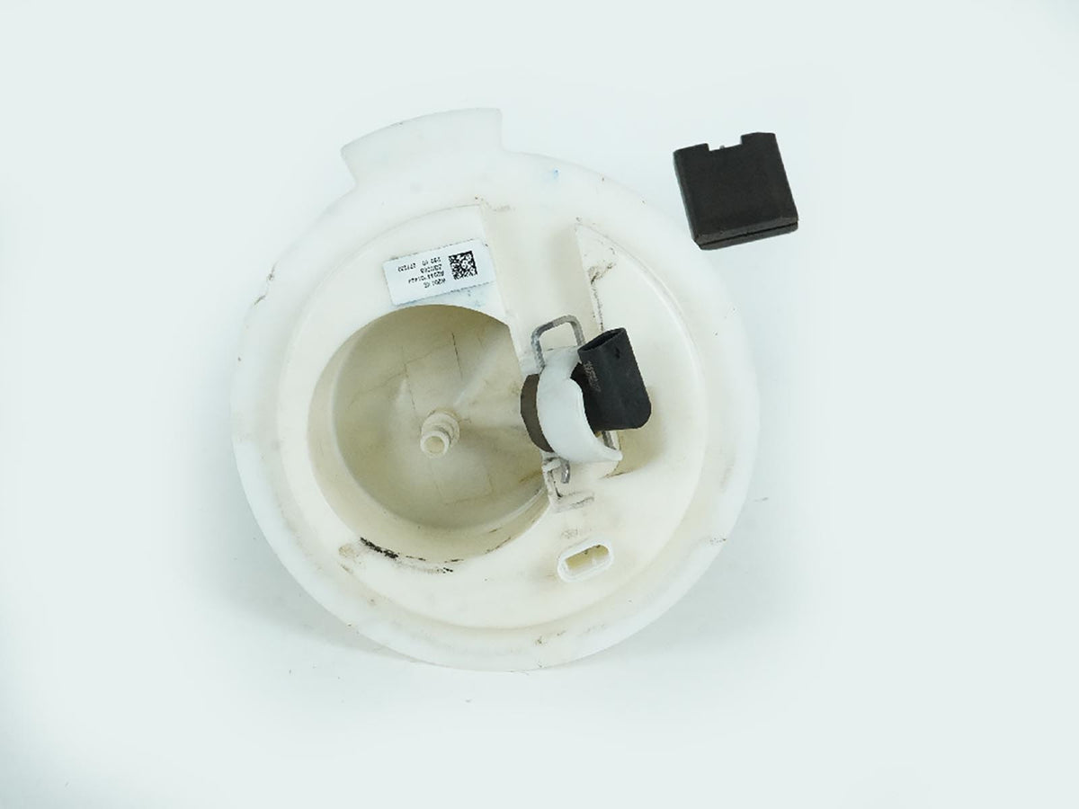 2010 - 2011 Mercedes E Class C207 Fuel Pump Level Sending Unit Lh OEM