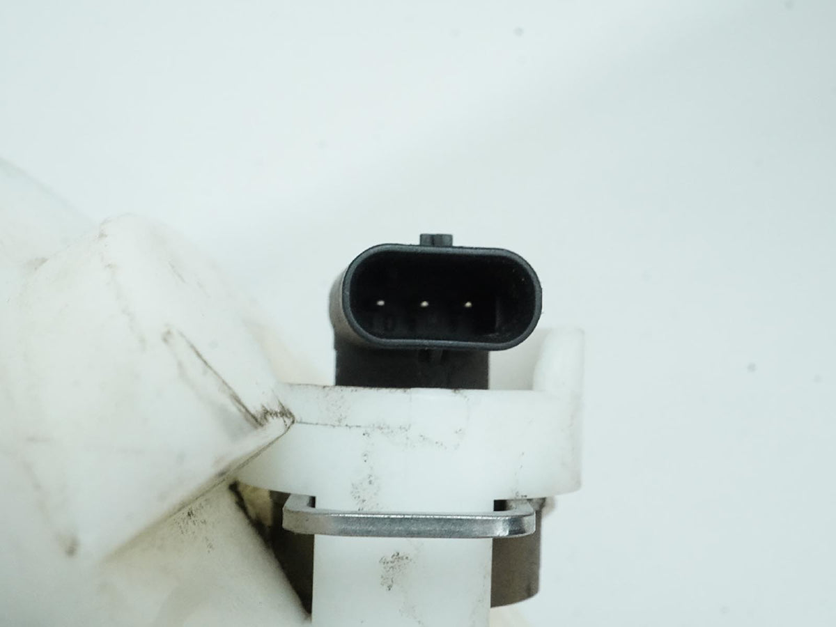2010 - 2011 Mercedes E Class C207 Fuel Pump Level Sending Unit Lh OEM