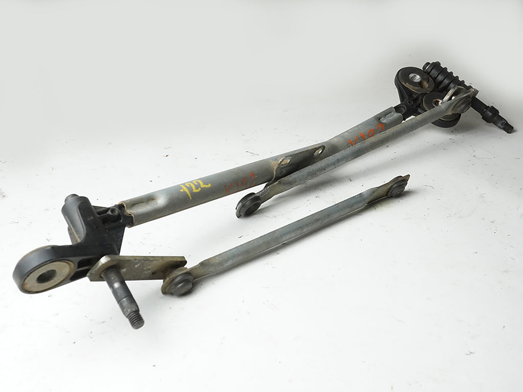  2007 - 2013 BMW X5 E70 WIPER LINKAGE  WINDOW WINDSHIELD GLASS FRONT TRANS, cheap