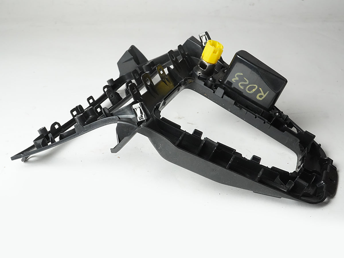 2015 - 2018 Ford Focus Center Console Bezel Trim Shifter F1Eba044H83Cgw OEM