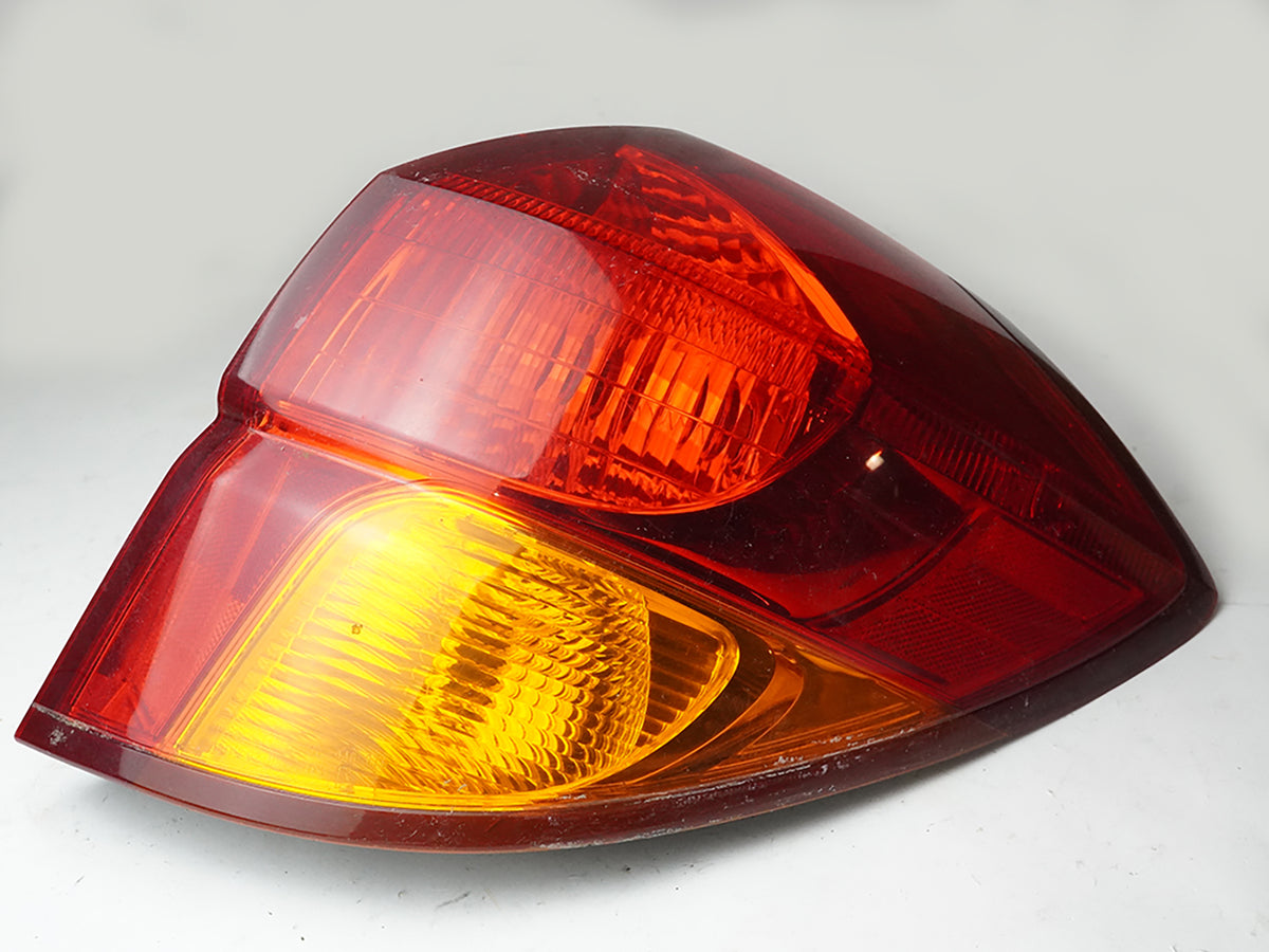 2005 - 2007 Subaru Legacy Taillight Brake Stop Taillamp Quarter Right Rh OEM