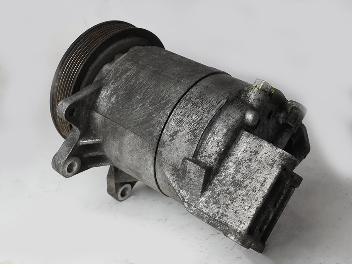 2004 - 2005 Nissan Maxima Ac Compressor Air Conditioning Pulley Motor Front