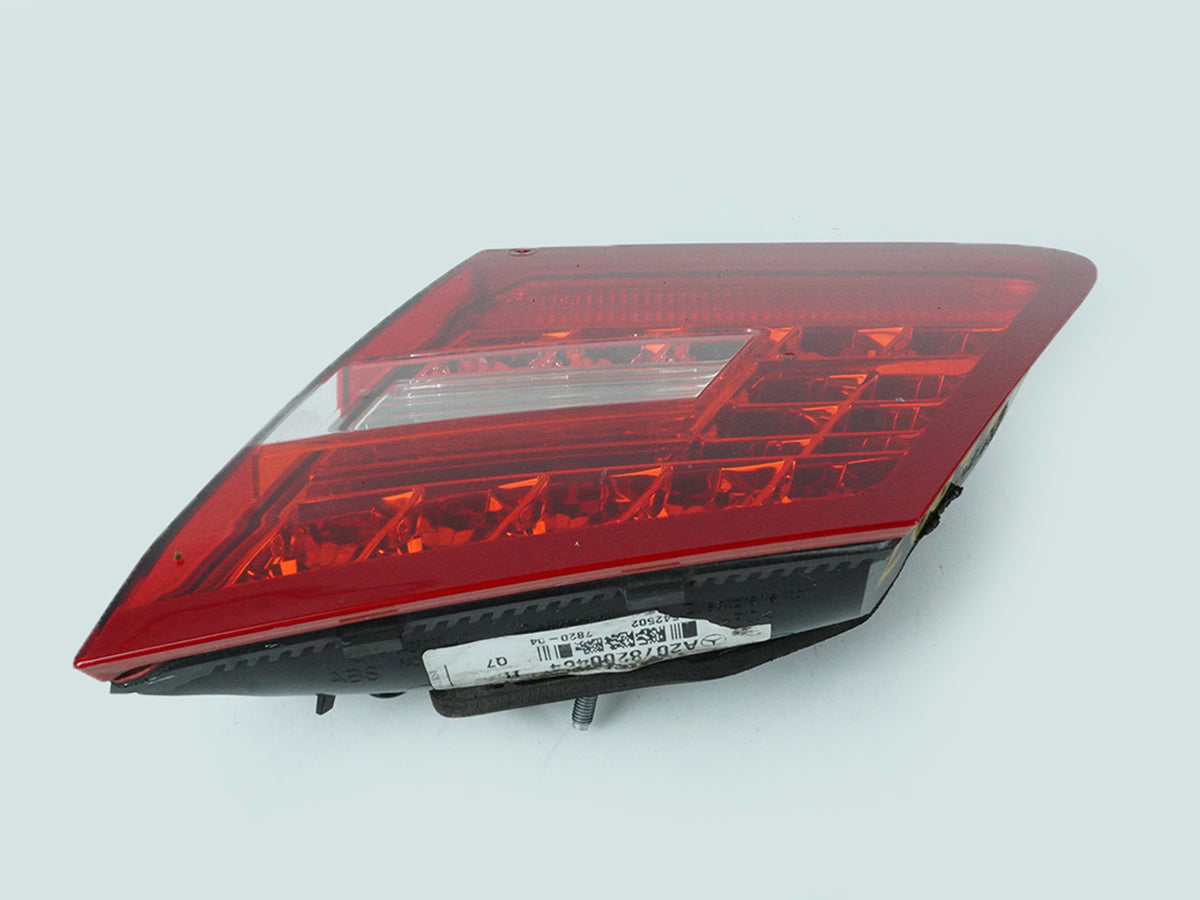 2010 - 2013 Mercedes E Class C207 Tail Light Lamp Lid Passenger Right Rh OEM