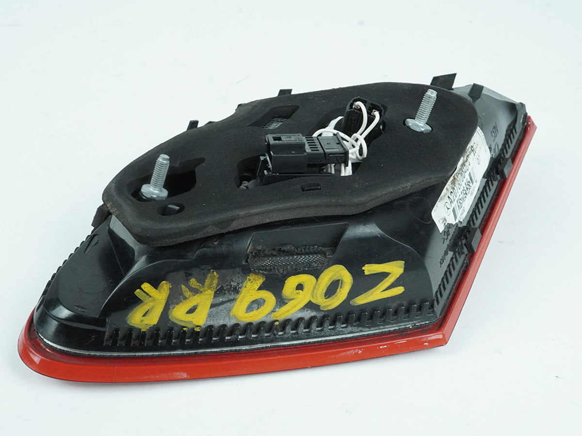 2010 - 2013 Mercedes E Class C207 Tail Light Lamp Lid Passenger Right Rh OEM