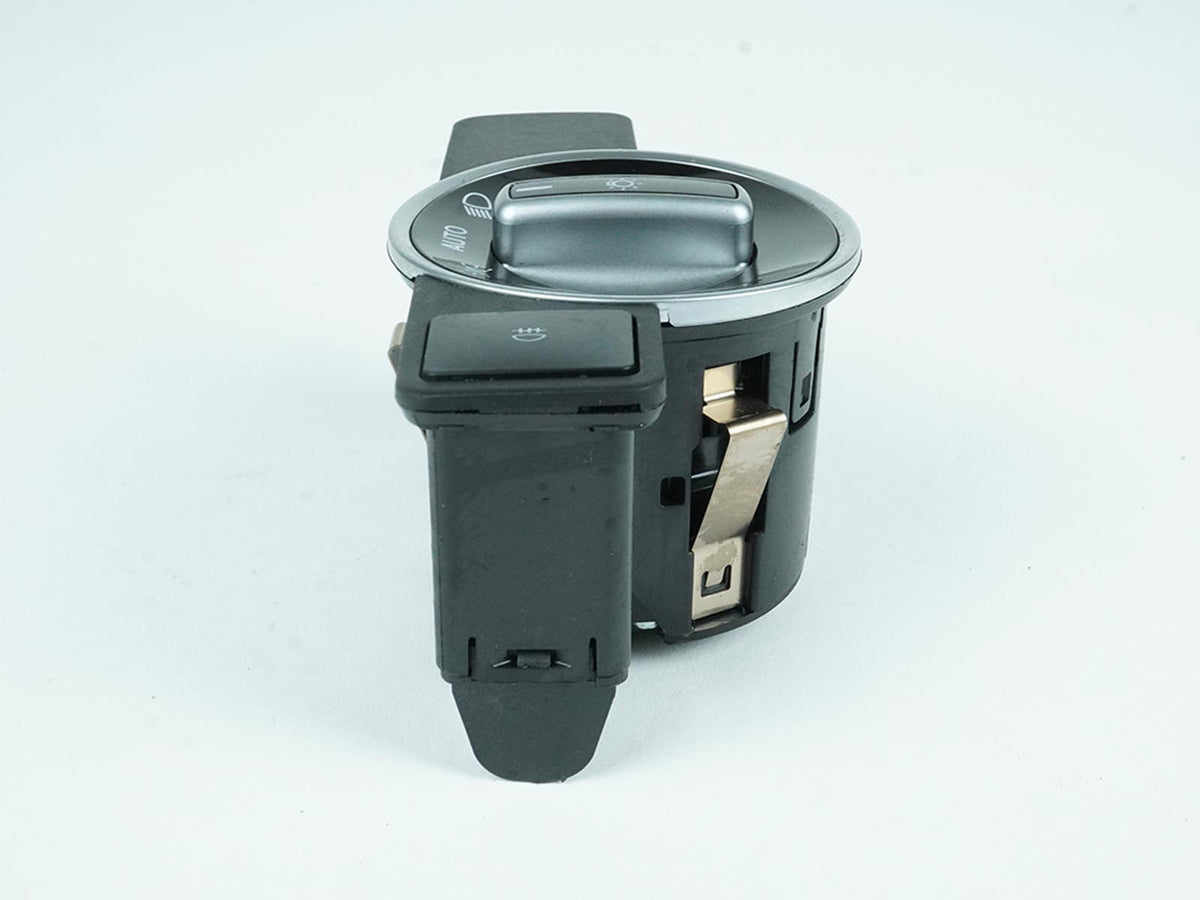 2012 - 2016 Mercedes Benz E Class C207 Headlight Foglamp Automatic Switch OEM
