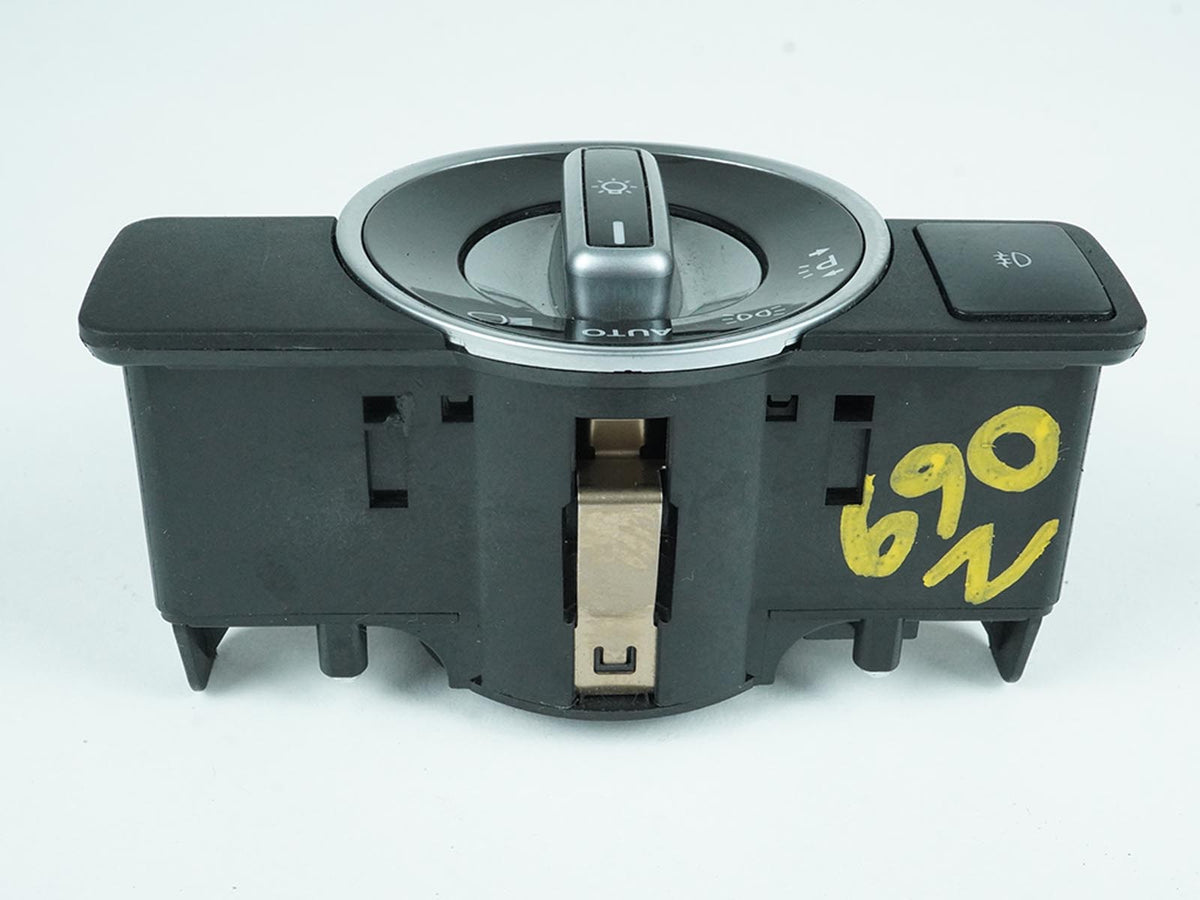 2012 - 2016 Mercedes Benz E Class C207 Headlight Foglamp Automatic Switch OEM