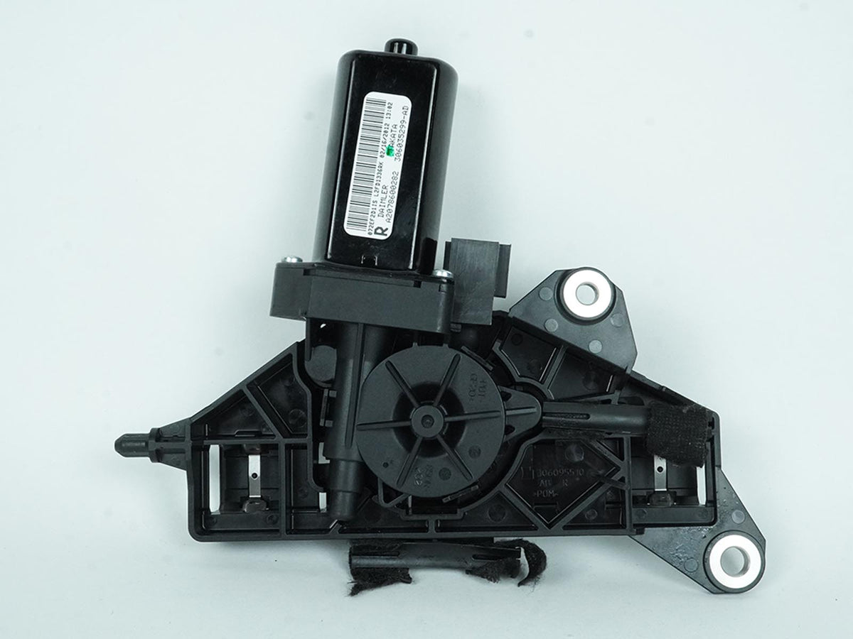 2010 - 2016 Mercedes E Class C207 Adjuster Feeder Mechanism Rear Right Rh OEM