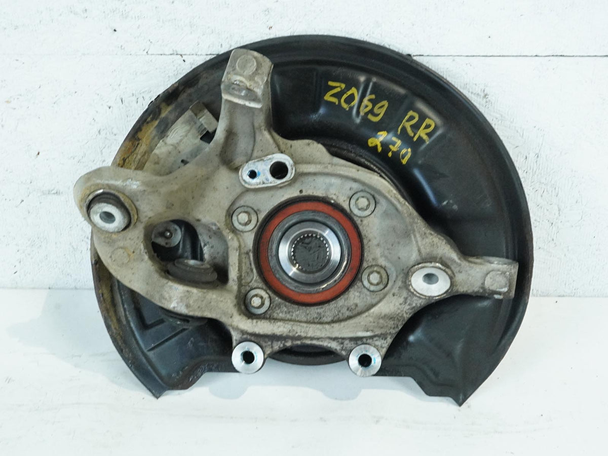 2010 - 2017 Mercedes Benz E Class C207 Spindle Knuckle Hub Rear  Right Rh Side