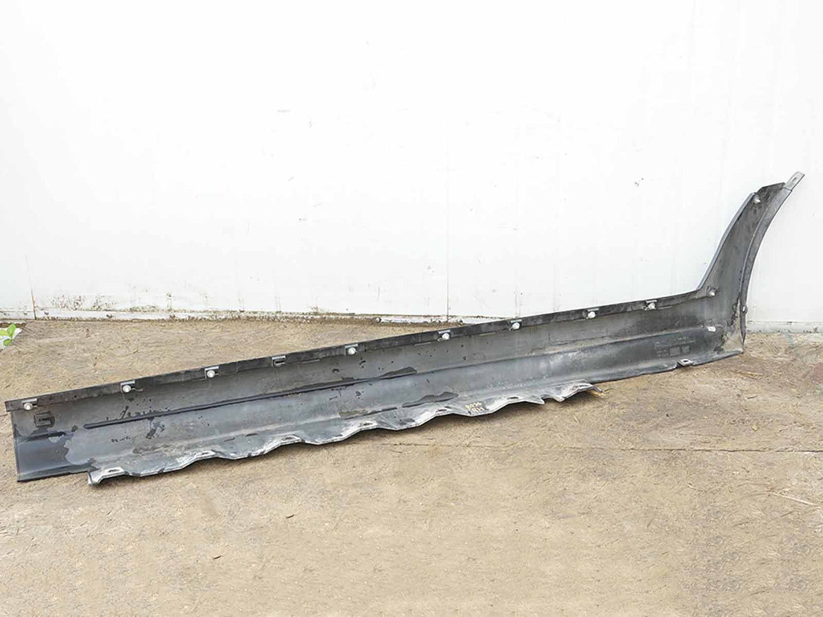 2004 - 2007 Bmw X3 E83 Rocker Skirt Panel Molding Passenger Rh 51773330866