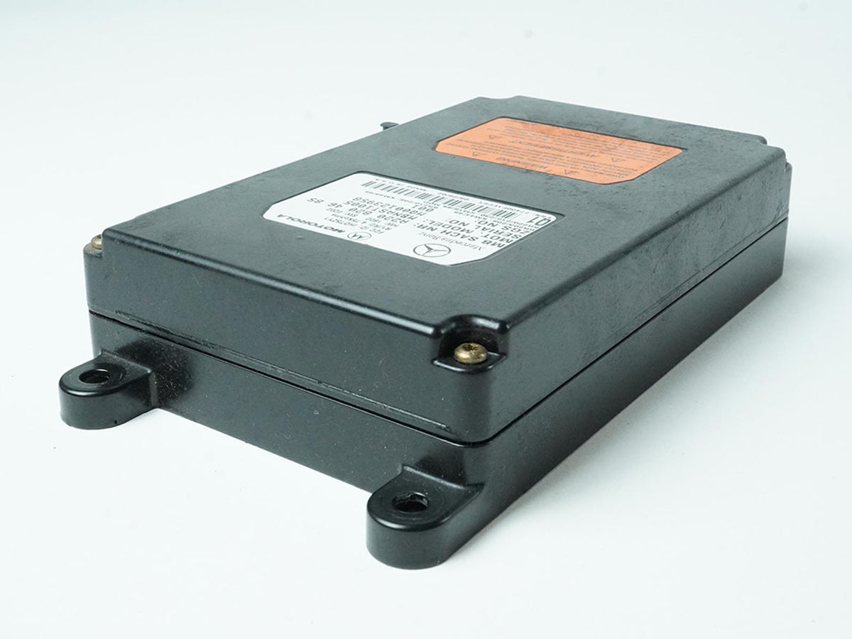 2001-2003 Mercedes CLK430 C208 Voice Communication Control Module A2208204685