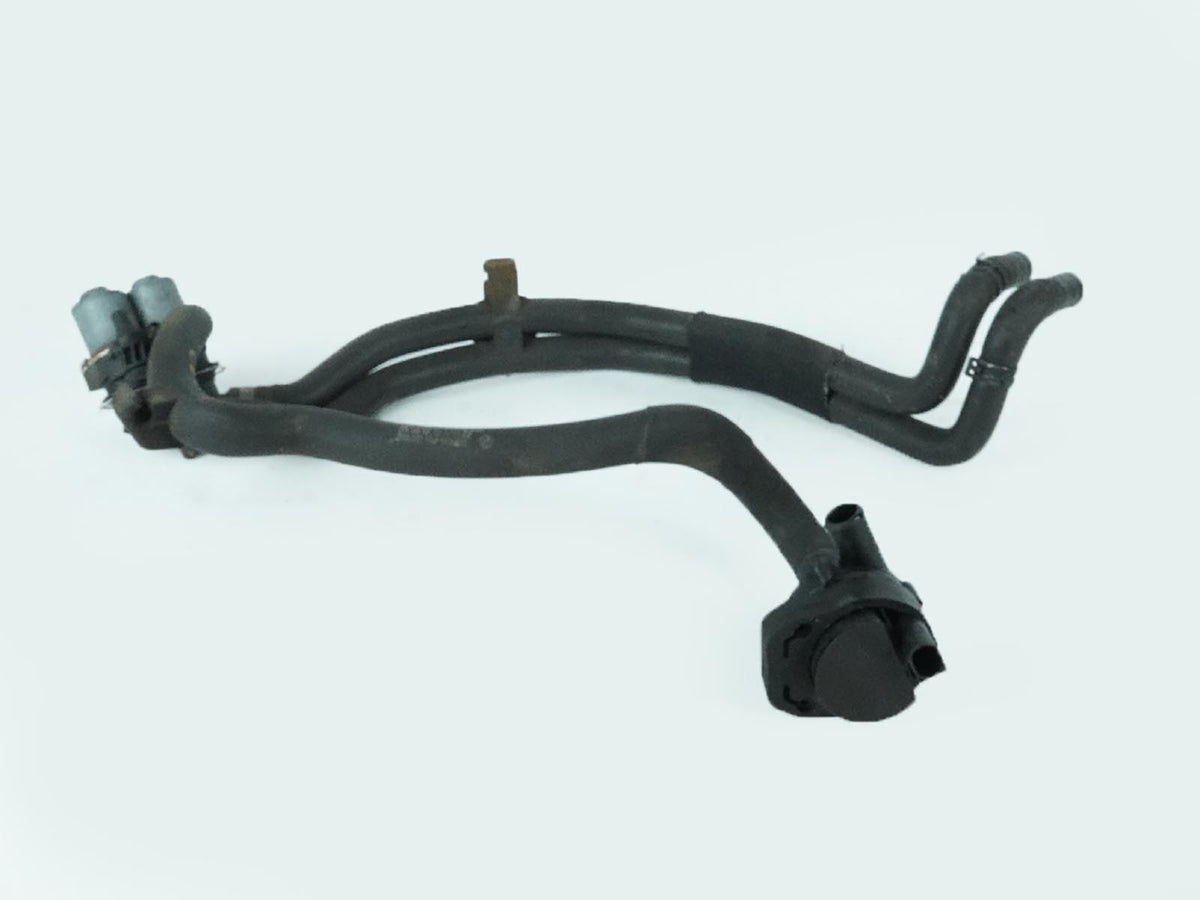 05-11 Mercedes slk350 R171 Hose Tube Heater Valve Auxiliary Pump A1718301496 OEM