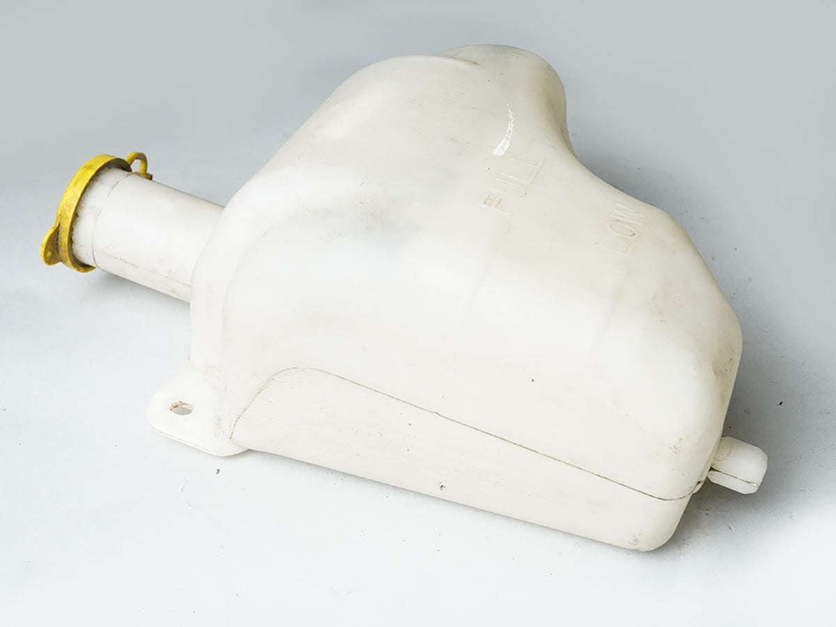 2003 - 2011 Saab 9-3 Engine Coolant Reservoir Tank BoTTle Fluid Cooling OEM