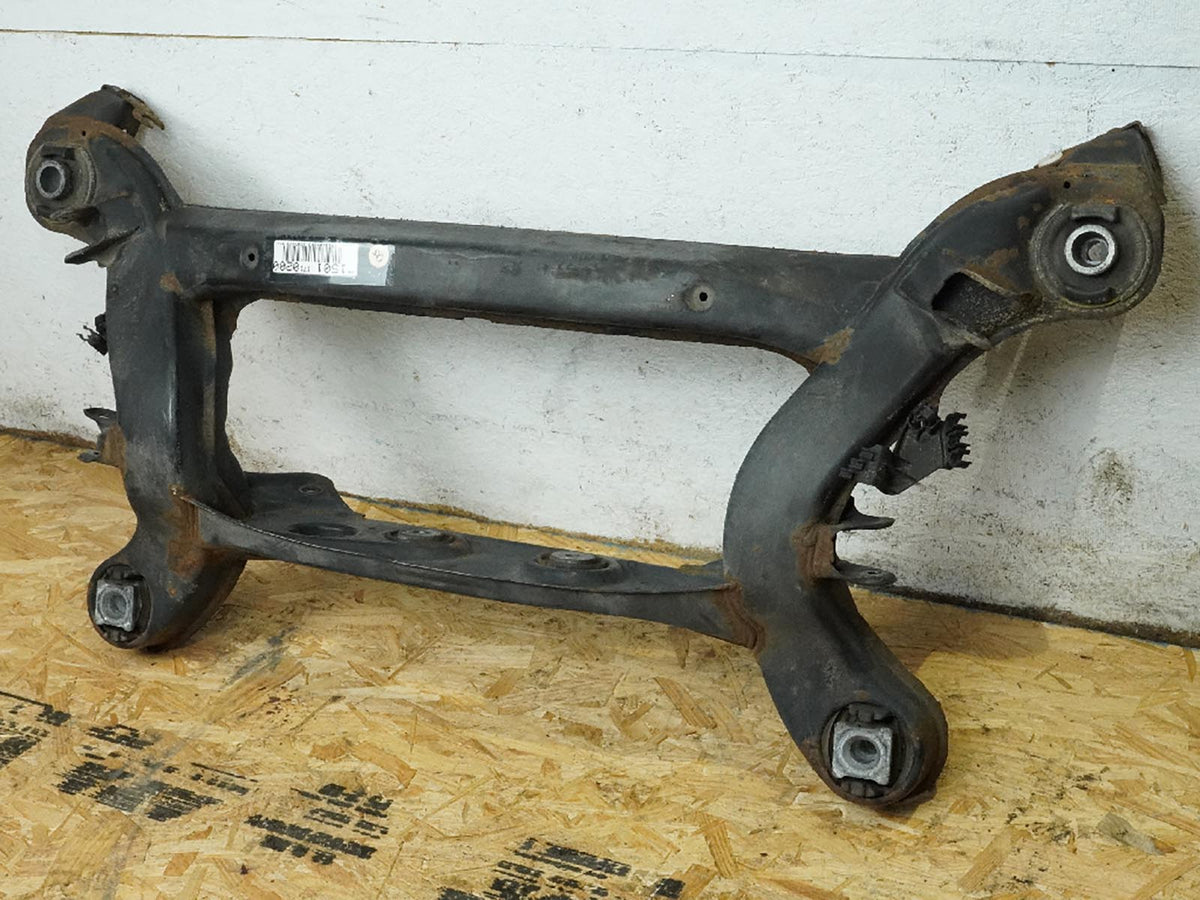 2006 - 2011 Mercedes Benz Slk Class R171 Rwd Crossmember Subframe Bracket Rear