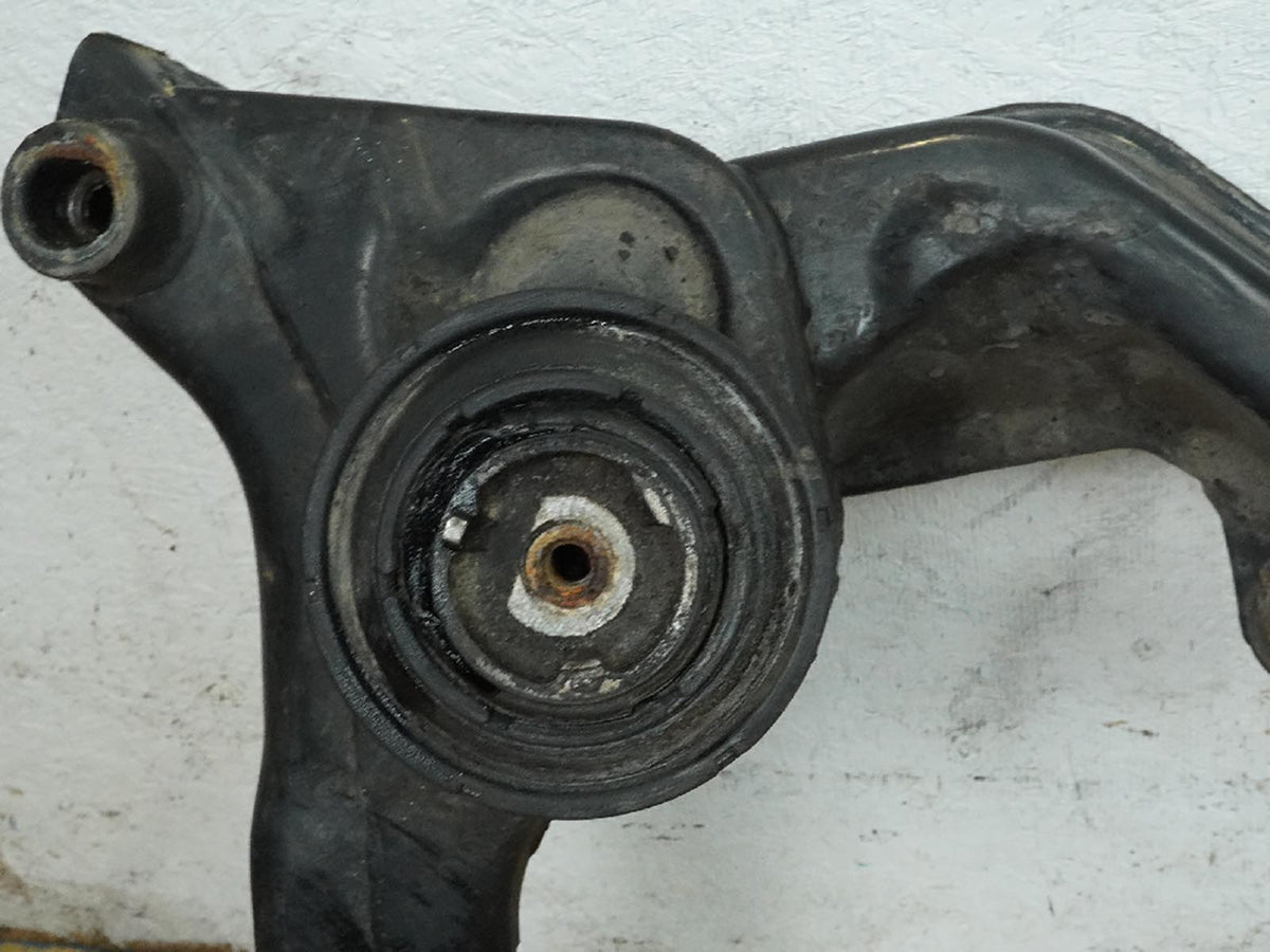 2005 - 2009 Mercedes Benz Slk Class R171 Rwd Crossmember Subframe Bracket Front