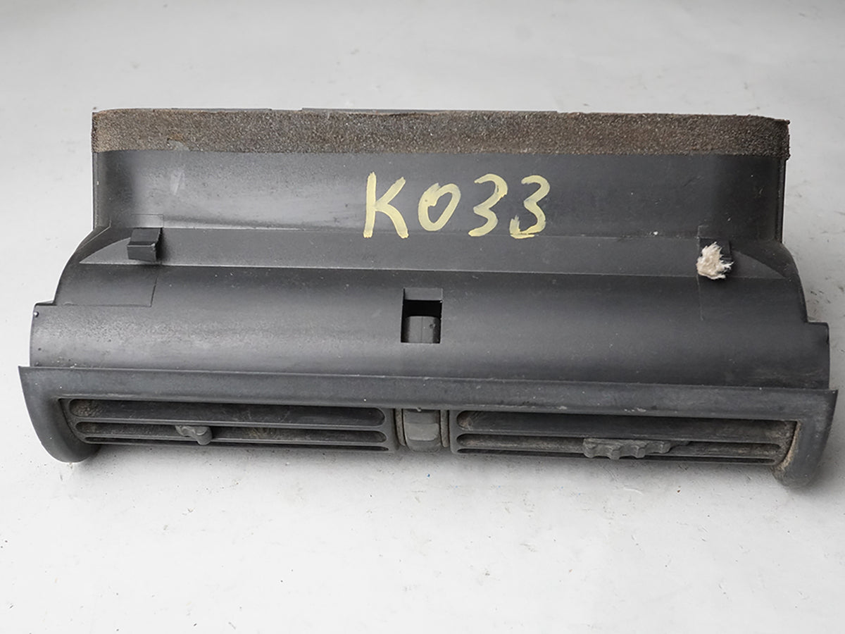 2000 - 2002 Bmw Z3 Roadster Ac Heater Grille Air Vent Dash Center Front OEM