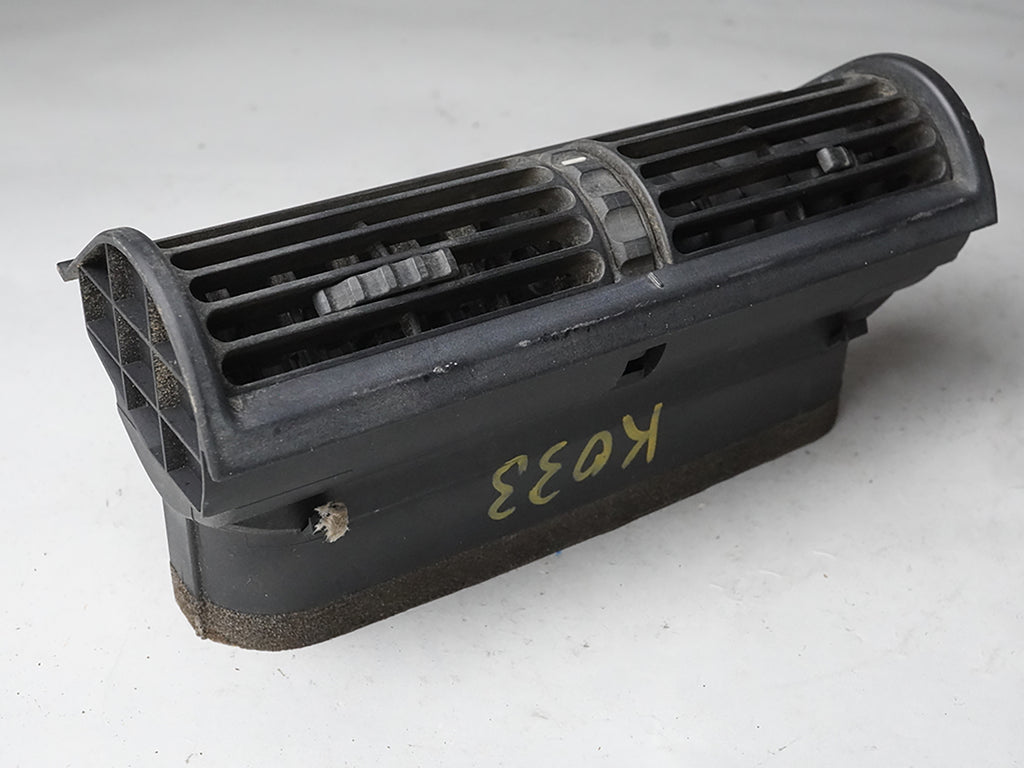  2000 - 2002 BMW Z3 ROADSTER AC HEATER GRILLE AIR VENT DASH CENTER FRONT OEM, used