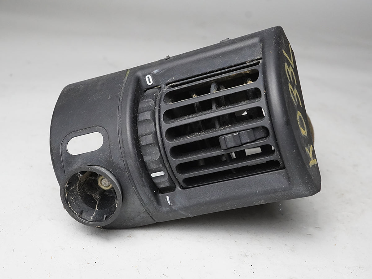 2000 - 2002 Bmw Roadster Z3 Ac Heater Air Vent Grille Dashboard Lh Left Side OEM