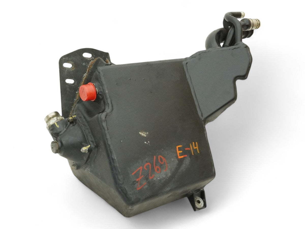 2005 - 2007 Maserati QuaTTroprote M139 Oil Tank Engine Motor Unit Front OEM