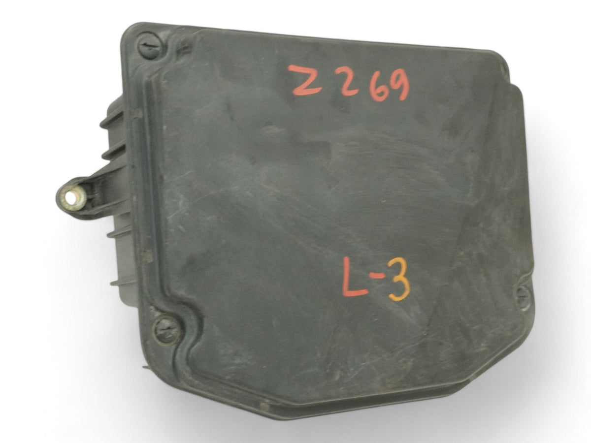 2004 - 2019 Maserati QuaTTroporte M139 Cover Bay Fuse Relay Box Junction Engine