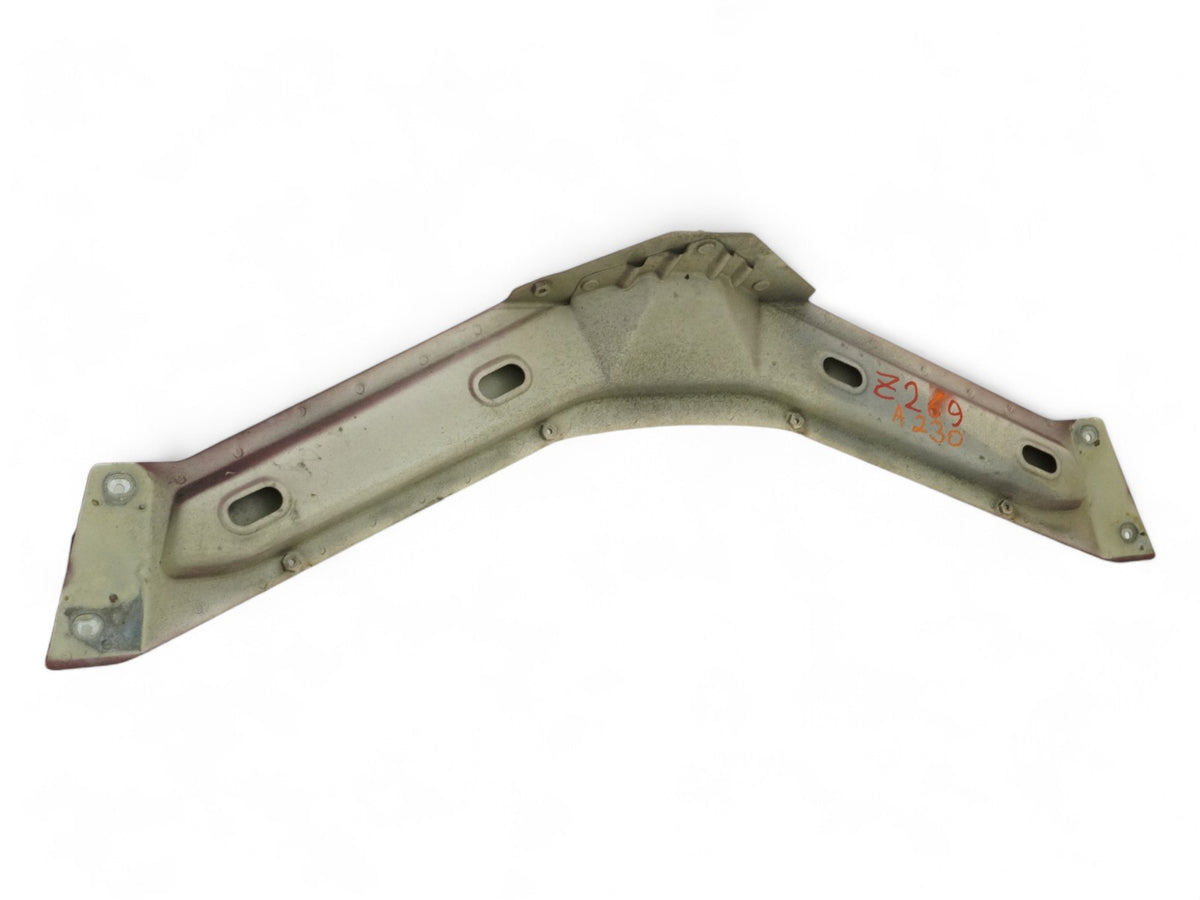 2003 - 2012 Maserati QuaTTroporte M139 Bracket Mount Support Radiator Upper OEM