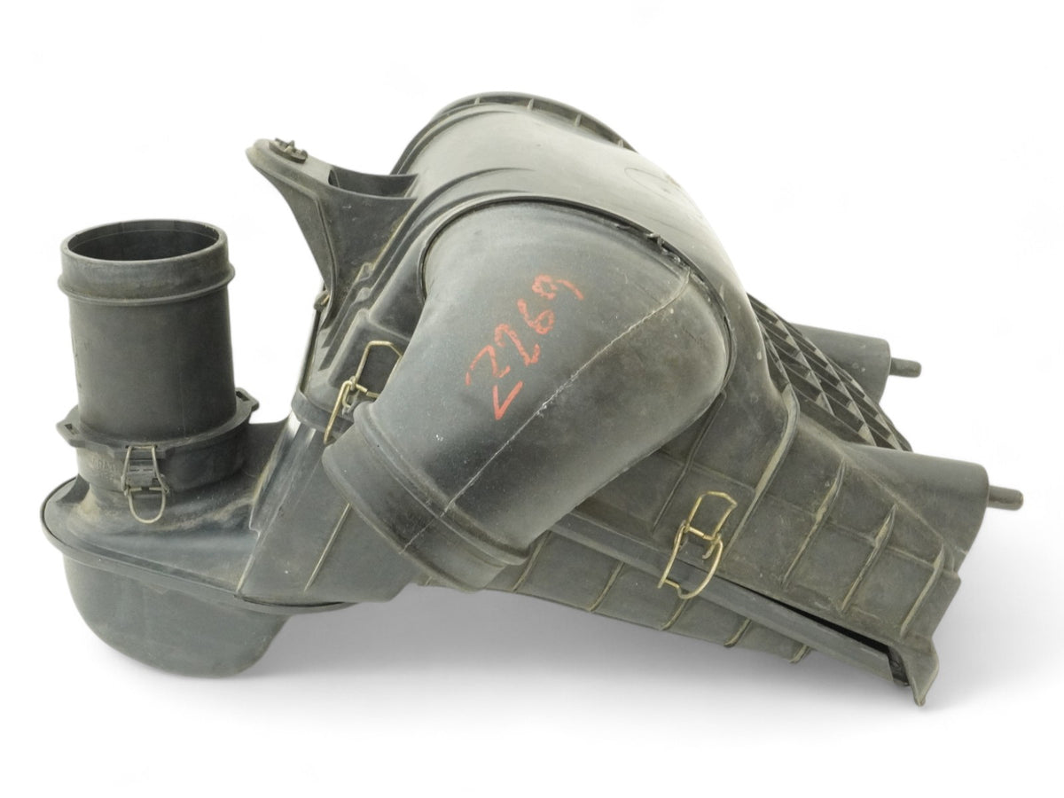 2005 - 2007 Maserati QuaTToporte M139 Air Intake Cleaner Box Filter Housing OEM