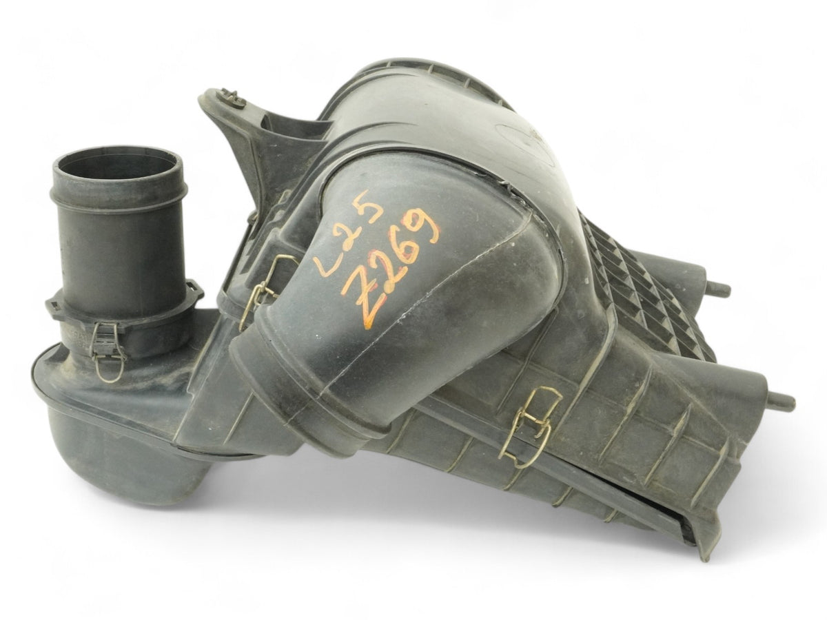 2005 - 2007 Maserati QuaTToporte M139 Air Intake Cleaner Box Filter Housing OEM