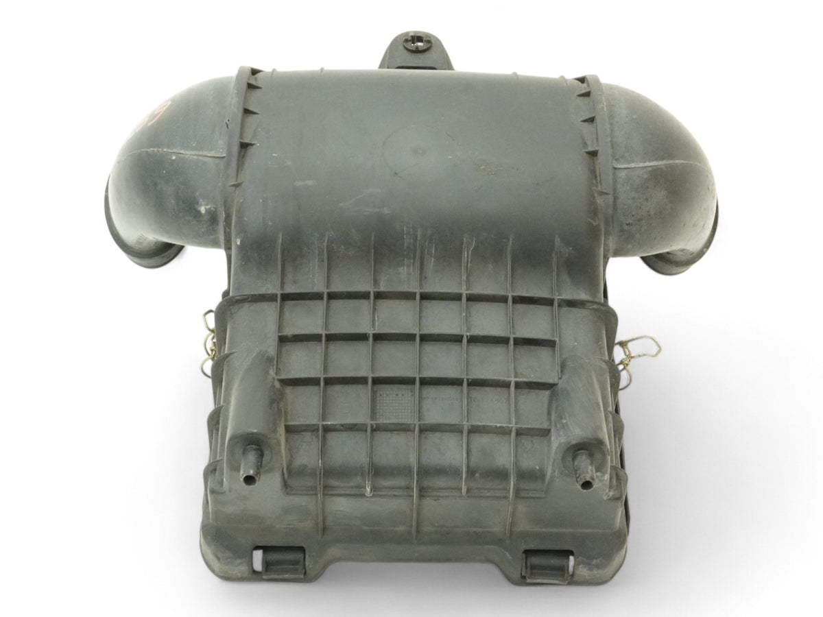 2005 - 2007 Maserati QuaTToporte M139 Air Intake Cleaner Box Filter Housing OEM