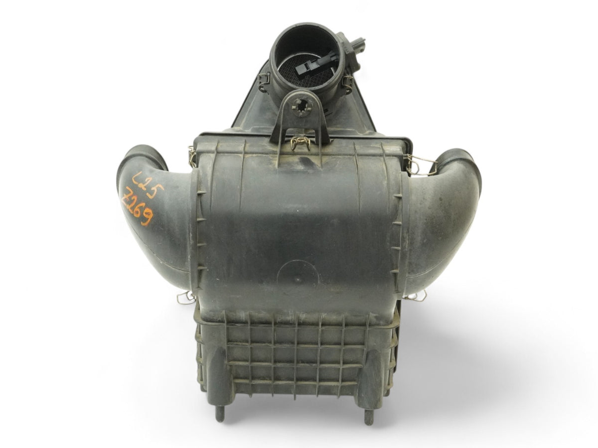 2005 - 2007 Maserati QuaTToporte M139 Air Intake Cleaner Box Filter Housing OEM