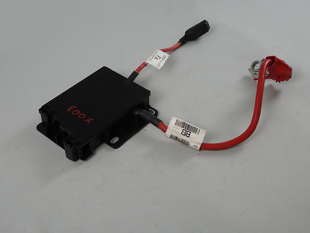 2010 - 2012 Jaguar Xf BaTTery Terminal Power Junction Fuse Box Cx2314A067Cb OEM