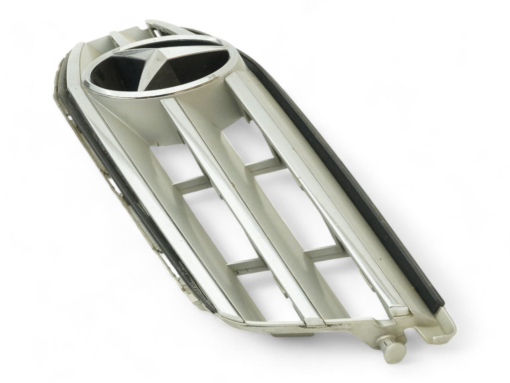  2008 - 2011 Mercedes Benz C Class W204 Grille Grill Upper Front A2048800023 OEM, in stock