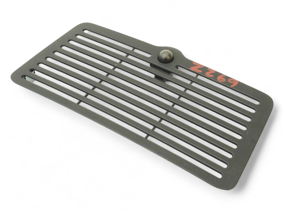 2003 - 2012 Maserati QuaTTroporte M139 Grille Grill Ac Heater W Sensor Dash OEM