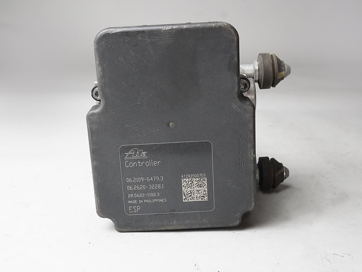 2013 - 2014 Subaru Legacy At Awd Abs Anti Lock Brake Control Module Pump Unit OEM